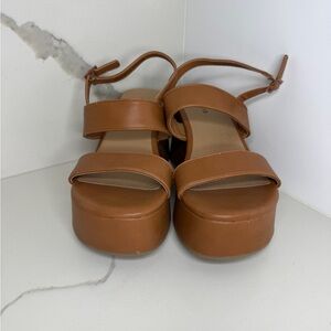 Elegant Tan Platform Sandals